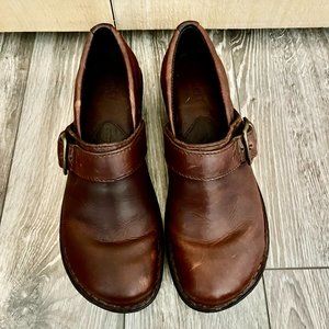 Brown Leather Clogs
